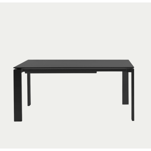 Table Four Extendable